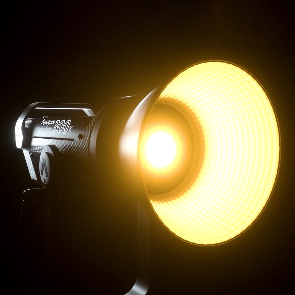 Aputure Light Storm 300x view 2